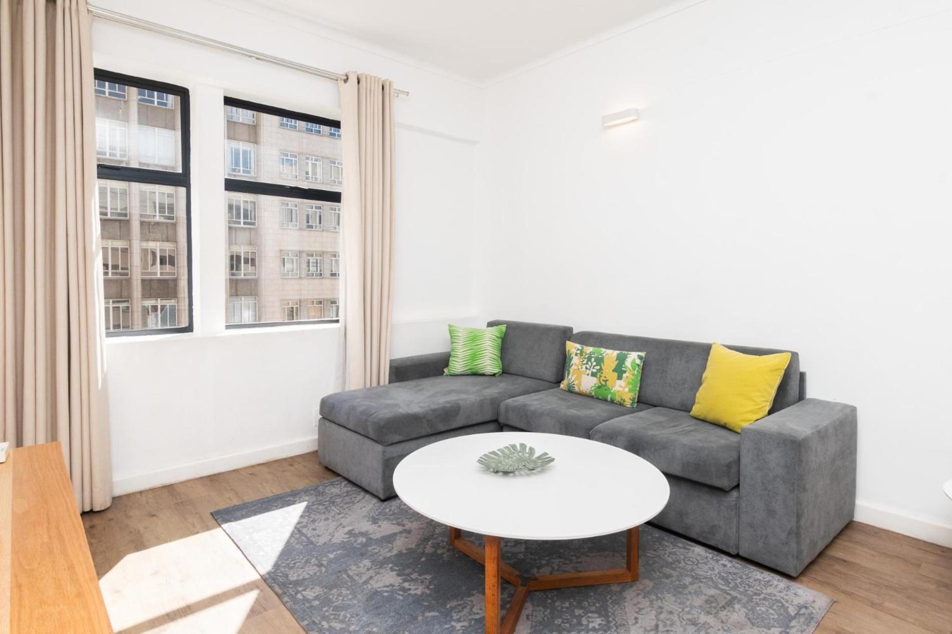 One Bedroom In Adderley Street Cape Town