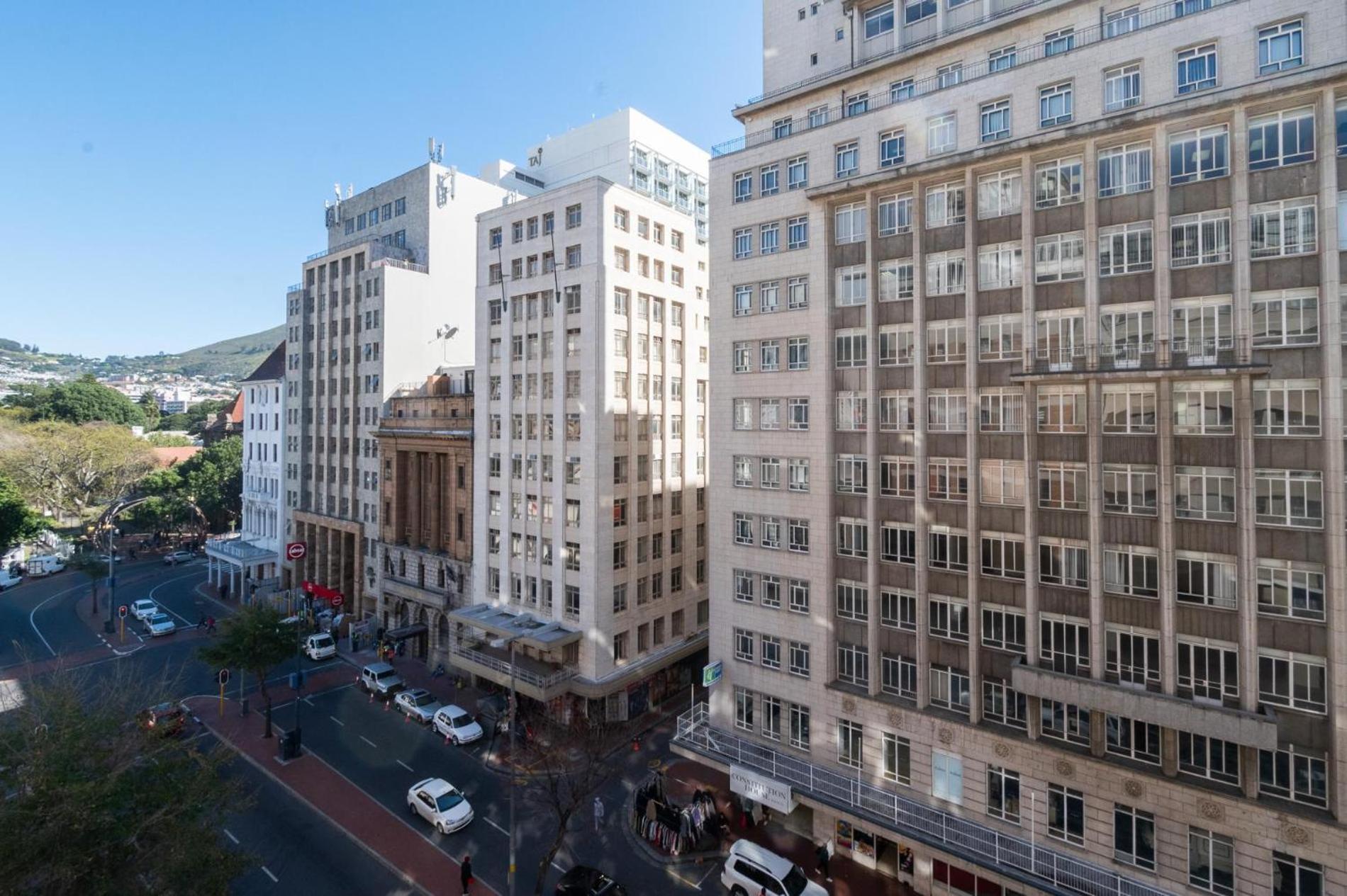 Apartment One Bedroom In Adderley Street *