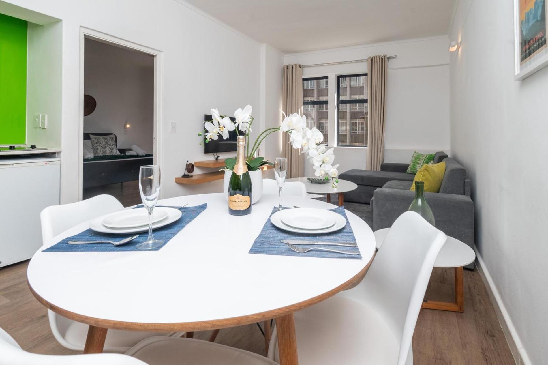 One Bedroom In Adderley Street Apartment Cape Town