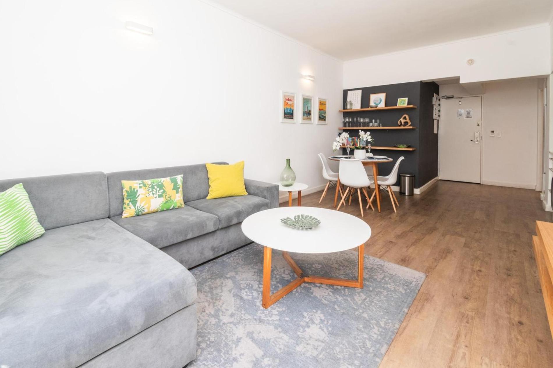 Apartment One Bedroom In Adderley Street *